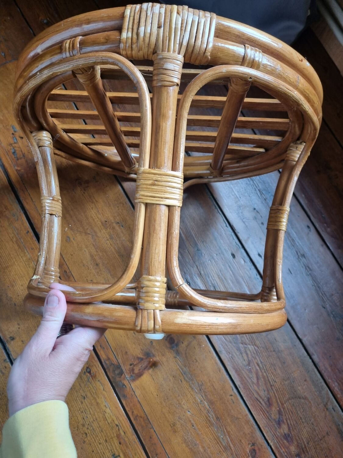 Rattan pouf