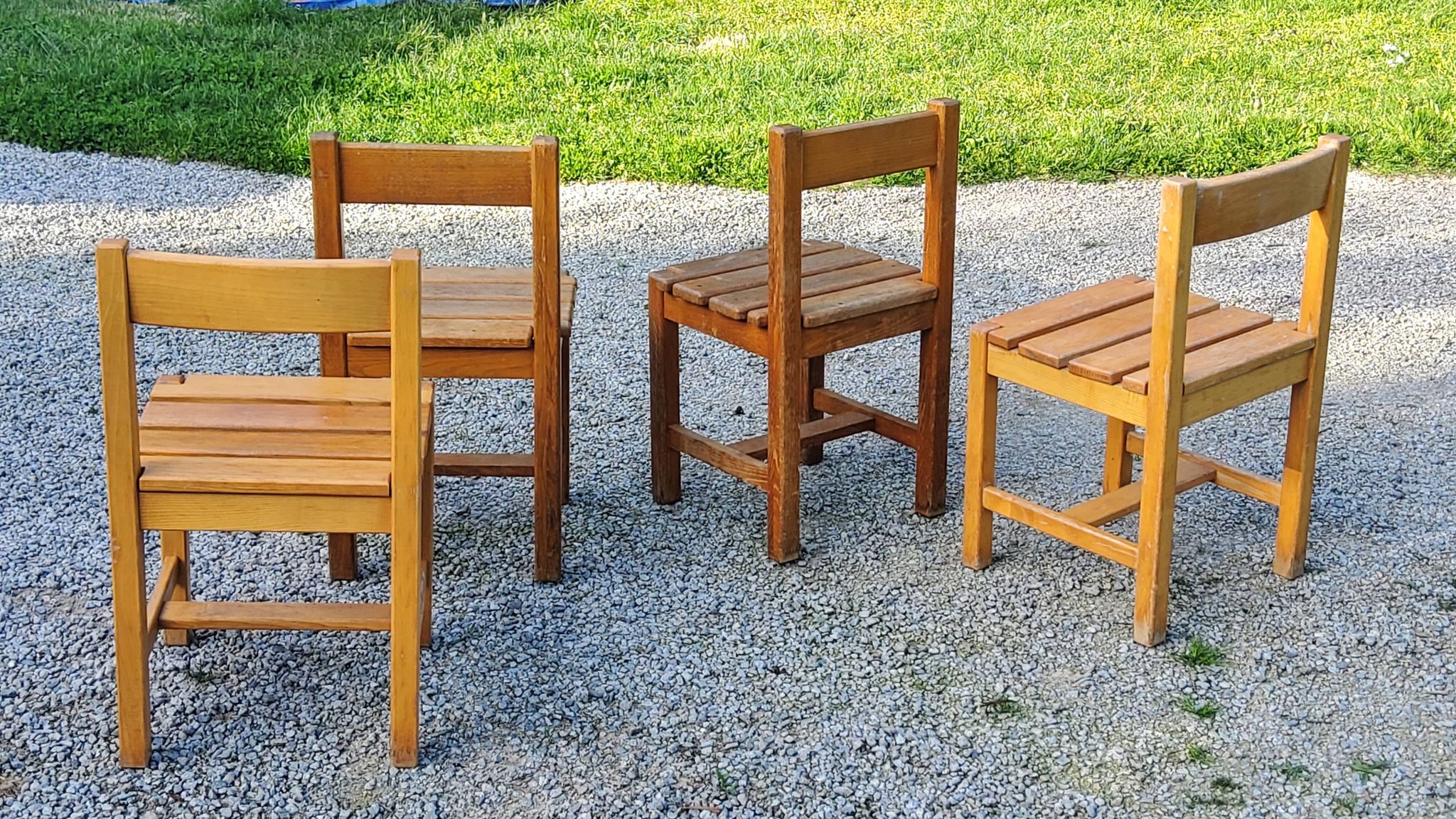 Set of 4 70s brutalist oak chairs