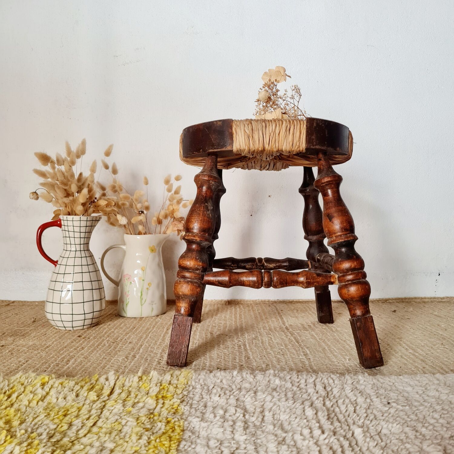 Wood and straw stool - brutalist
