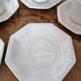 Set of 10 Johnson Brothers cups and saucers