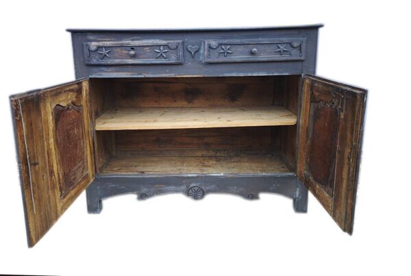 Commode de montagne noire