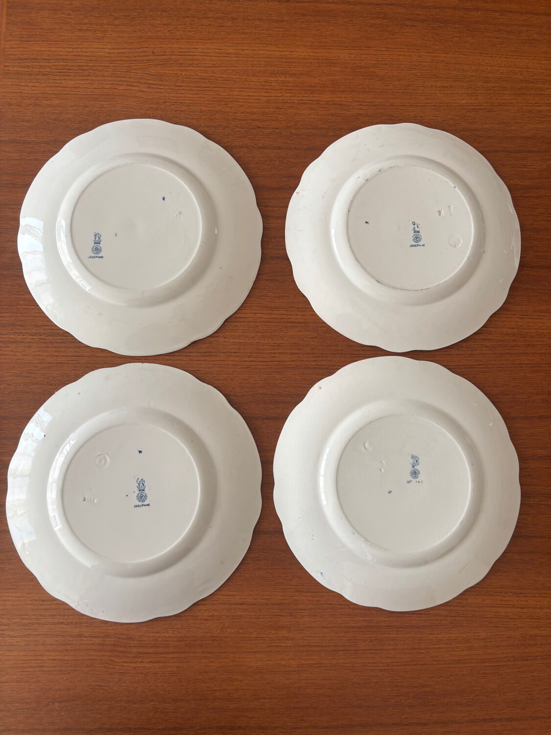 Set of 4 Royal Doulton Joséphine model dinner plates – blue decoration