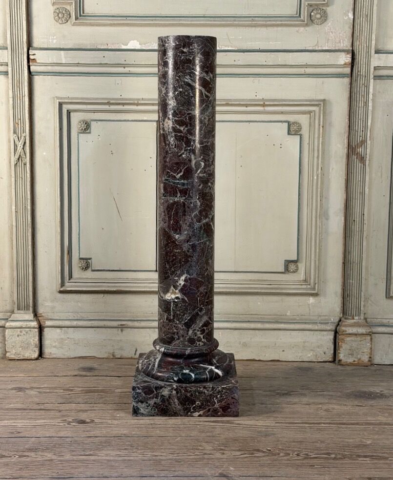 Levento marble column, around 1880