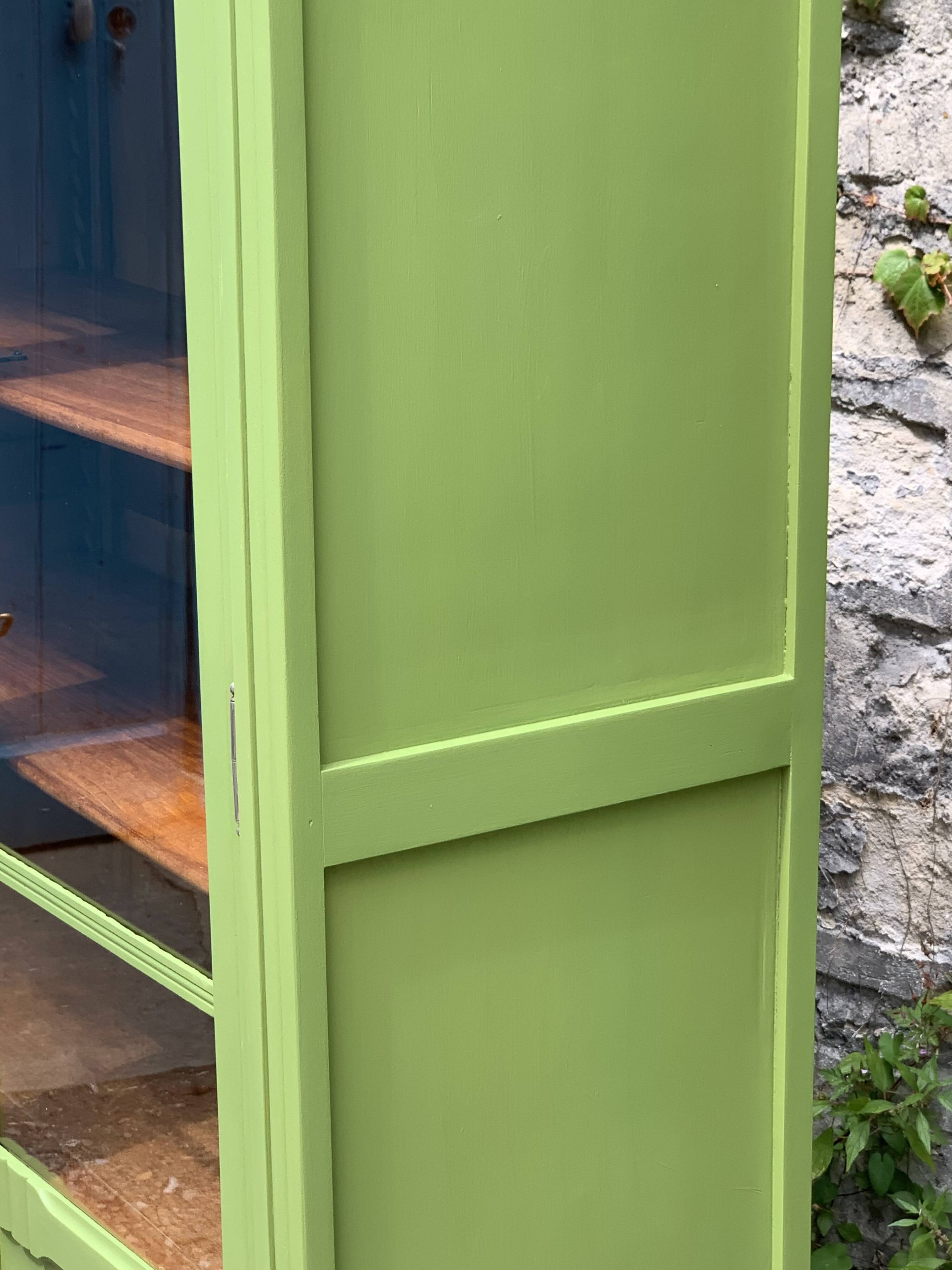 Armoire parisienne vitrée art déco 1930 kaki