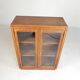 Petit meuble vitrine avec 2 portes, années 1930
