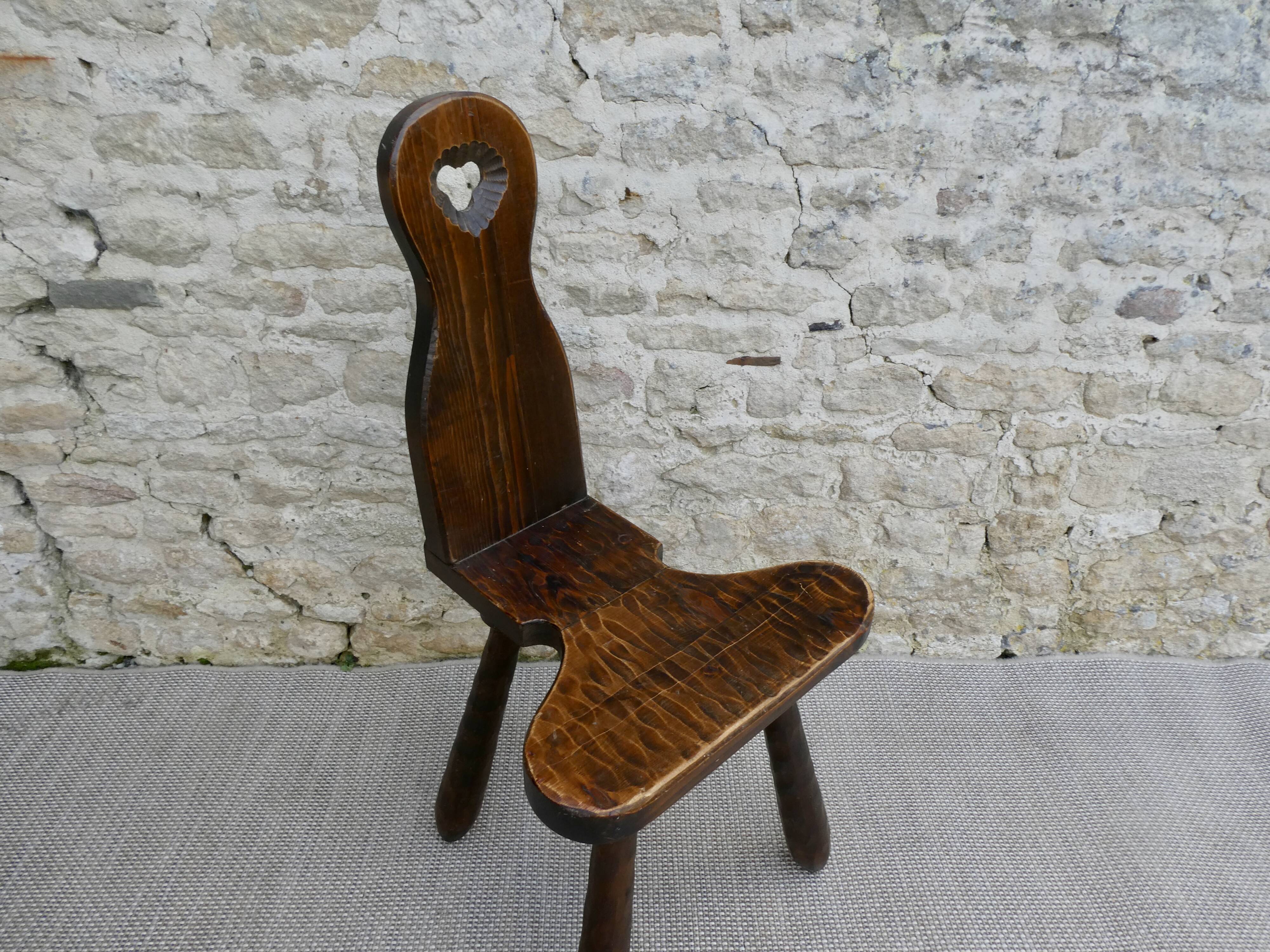 Mountain chair in solid wood, carved with gouge, 60s