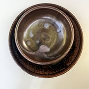 Ramequin / vide poche d'atelier en gres émaillé et signé