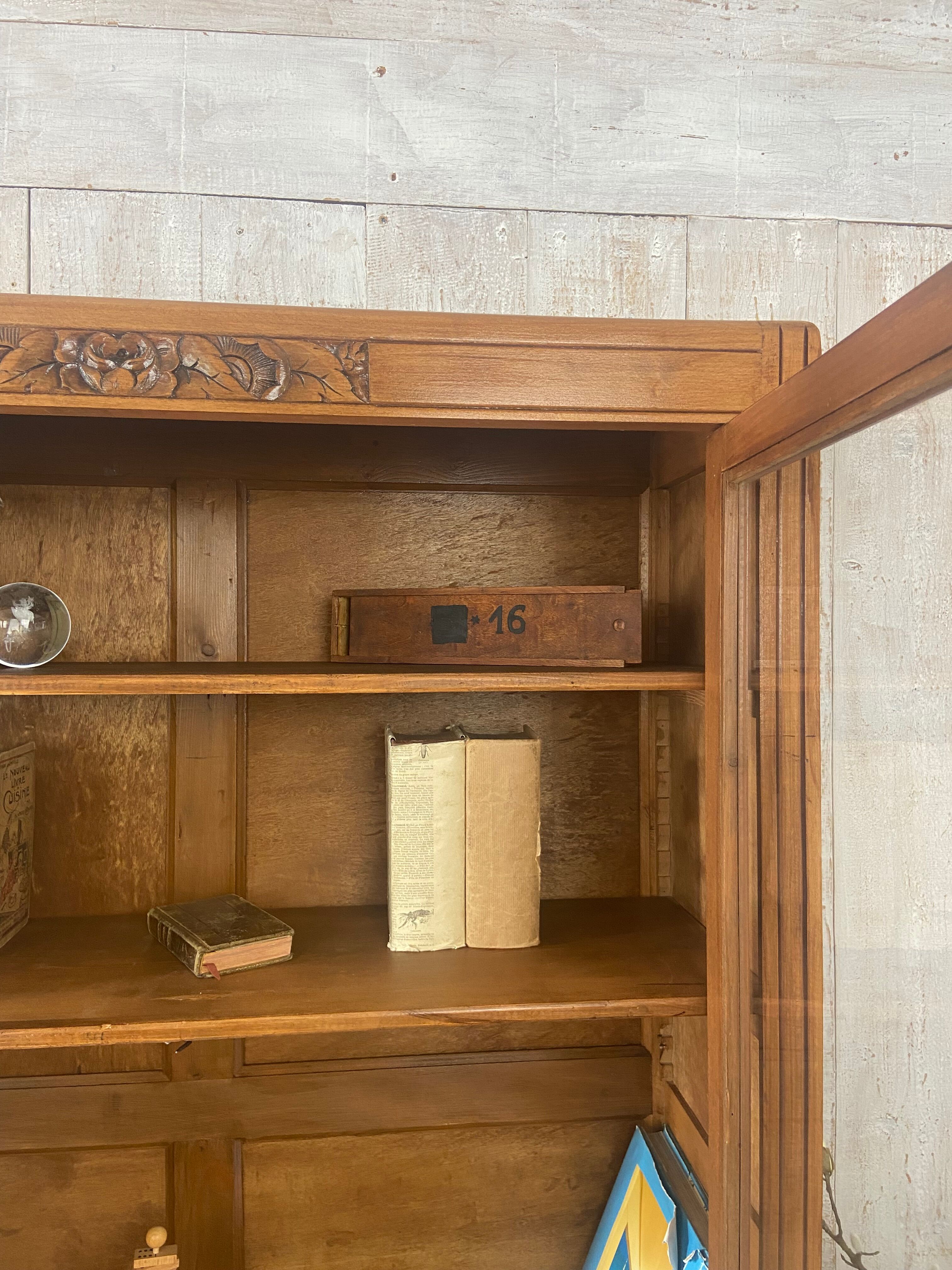 Vintage library/shelf