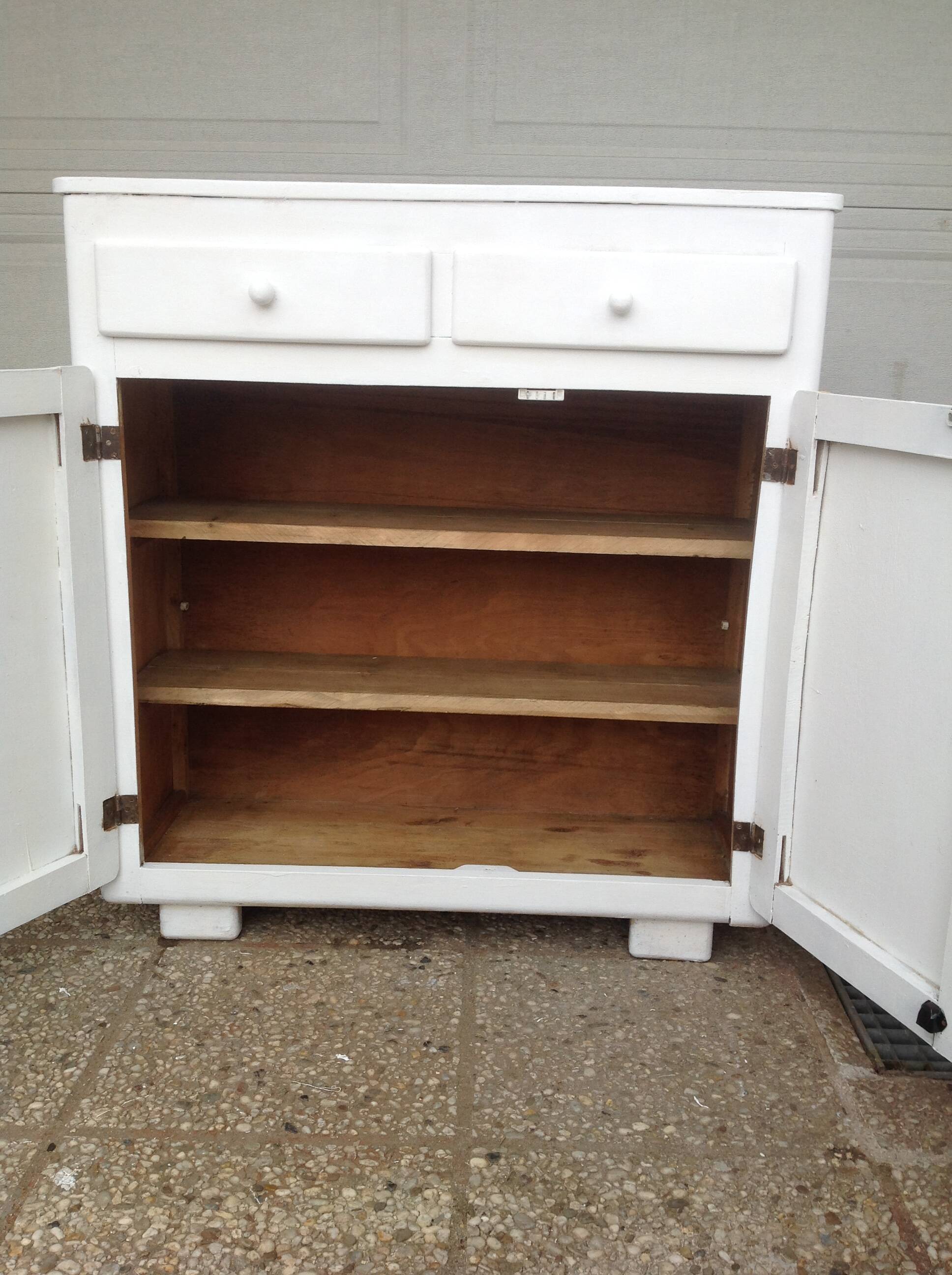 Vintage Mado buffet in Parisian buffet style