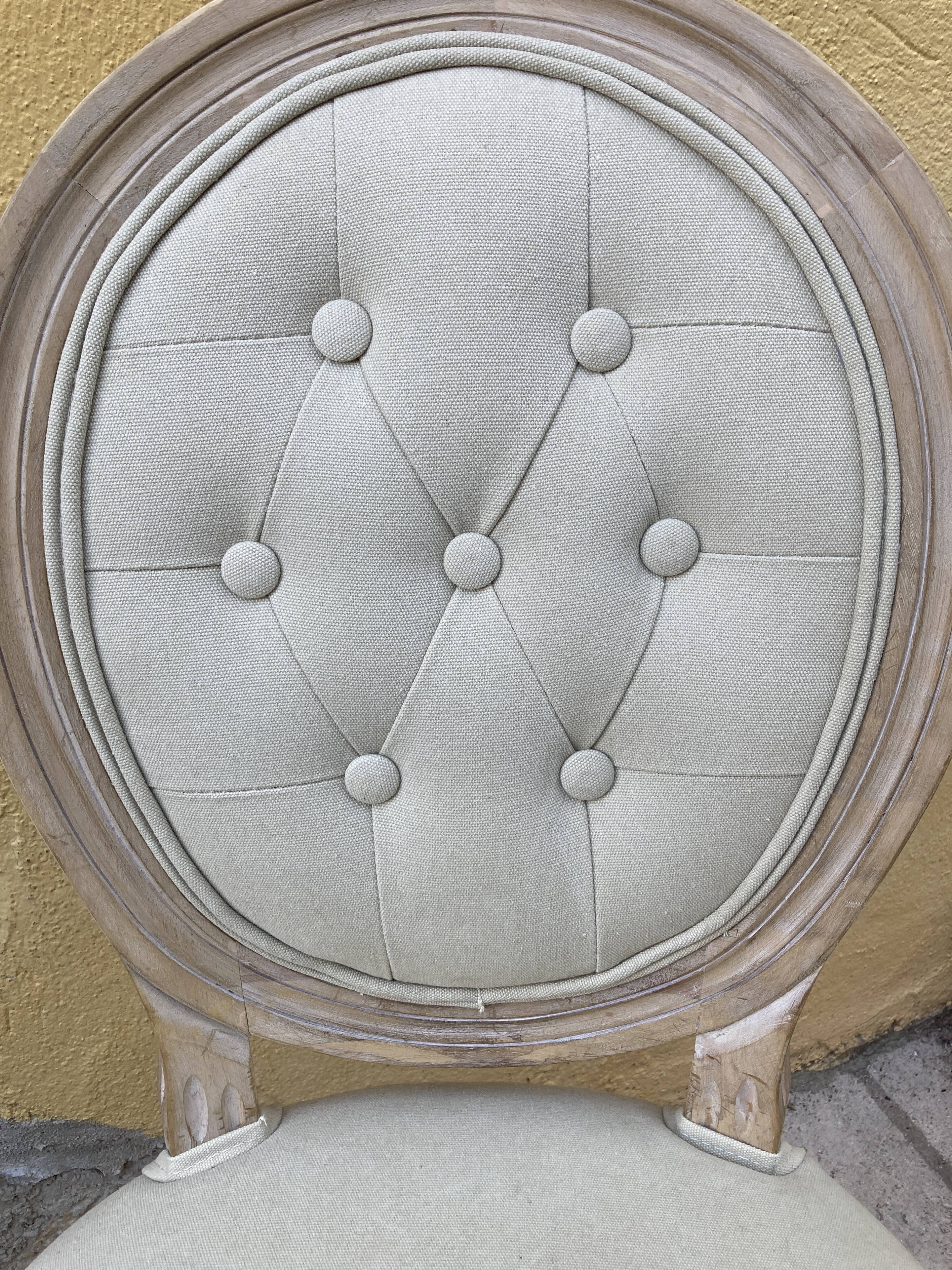 Medallion chair