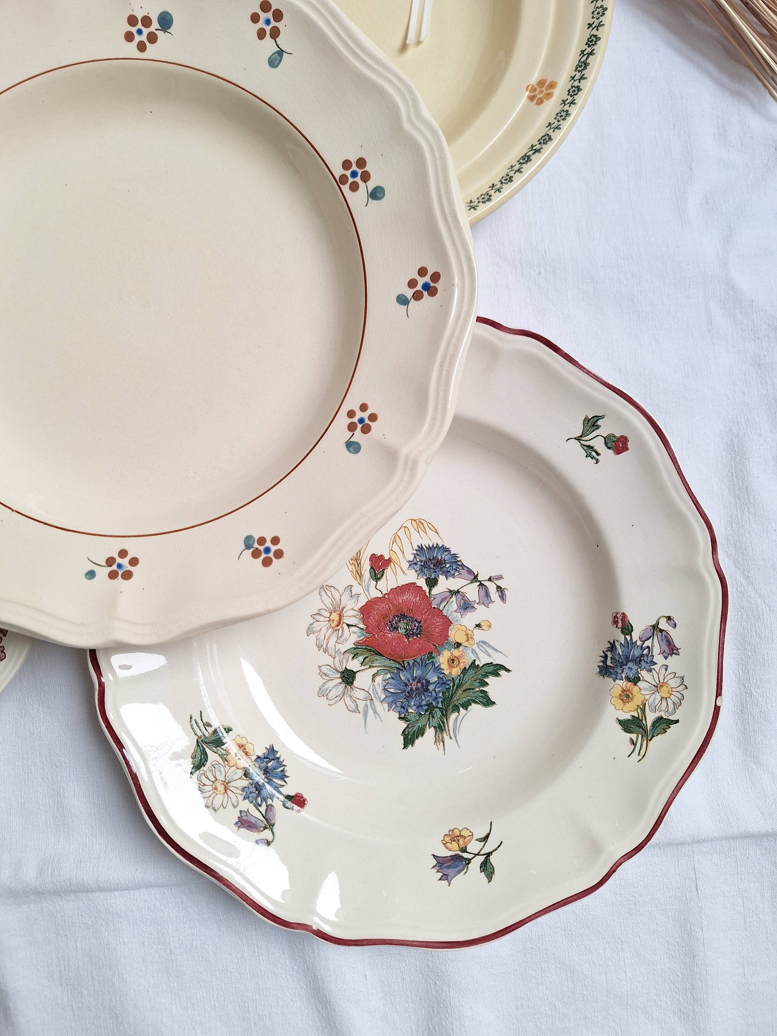 Vintage soup plates