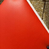 Chaise enfant skaï rouge restaurée