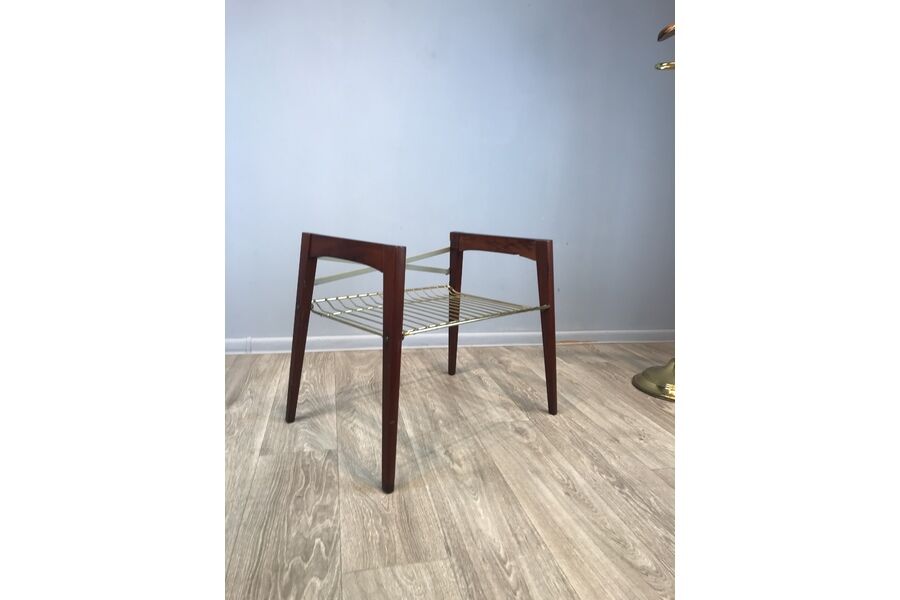 Ensemble valet et étagère pour valises