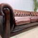 Canapé chesterfield en cuir vintage