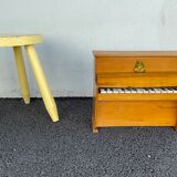 Old toy piano