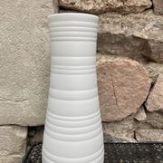 Porcelain biscuit vase