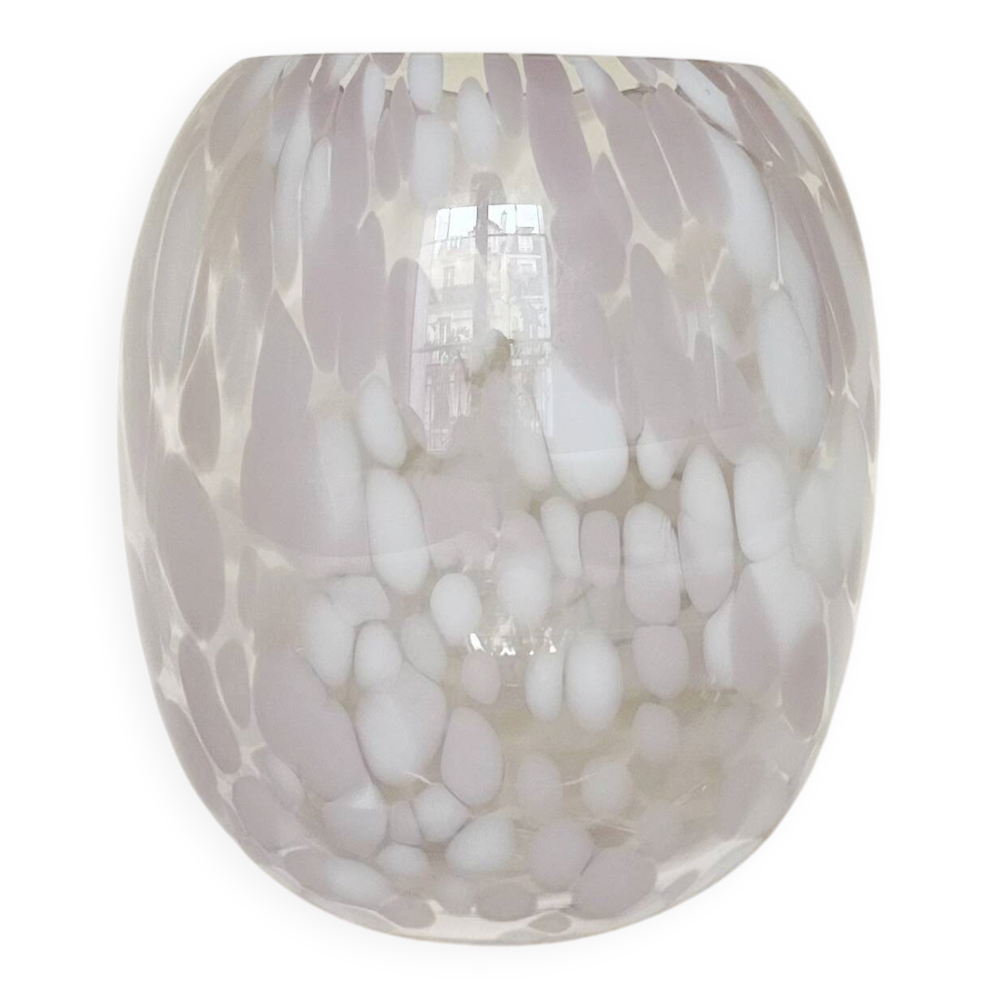 Vase en verre soufflé moucheté