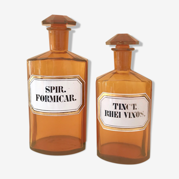 Paire de bouteilles de pharmacie vintage