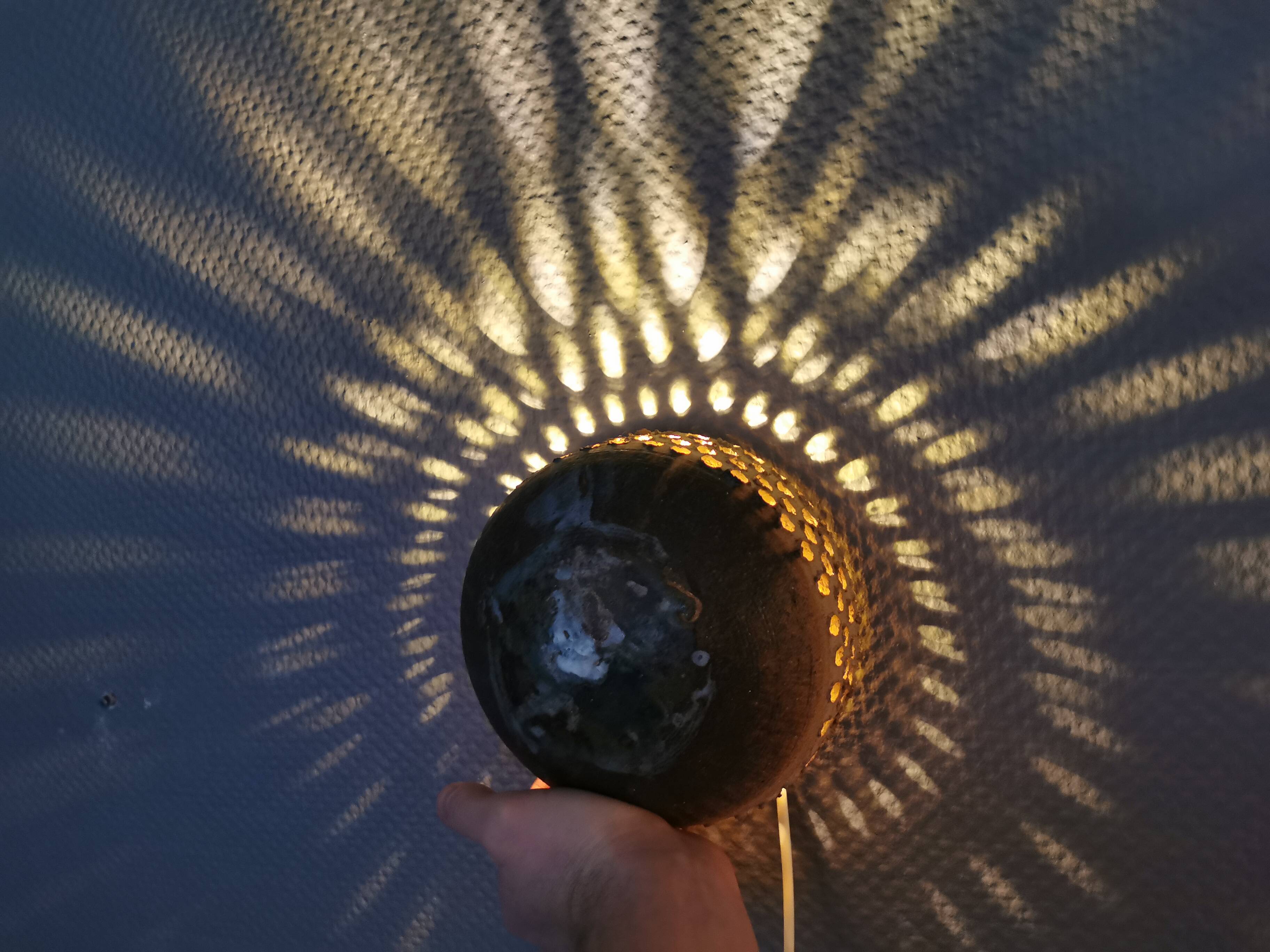 Small ceramic wall light, Danish and estimated from the 1970s.