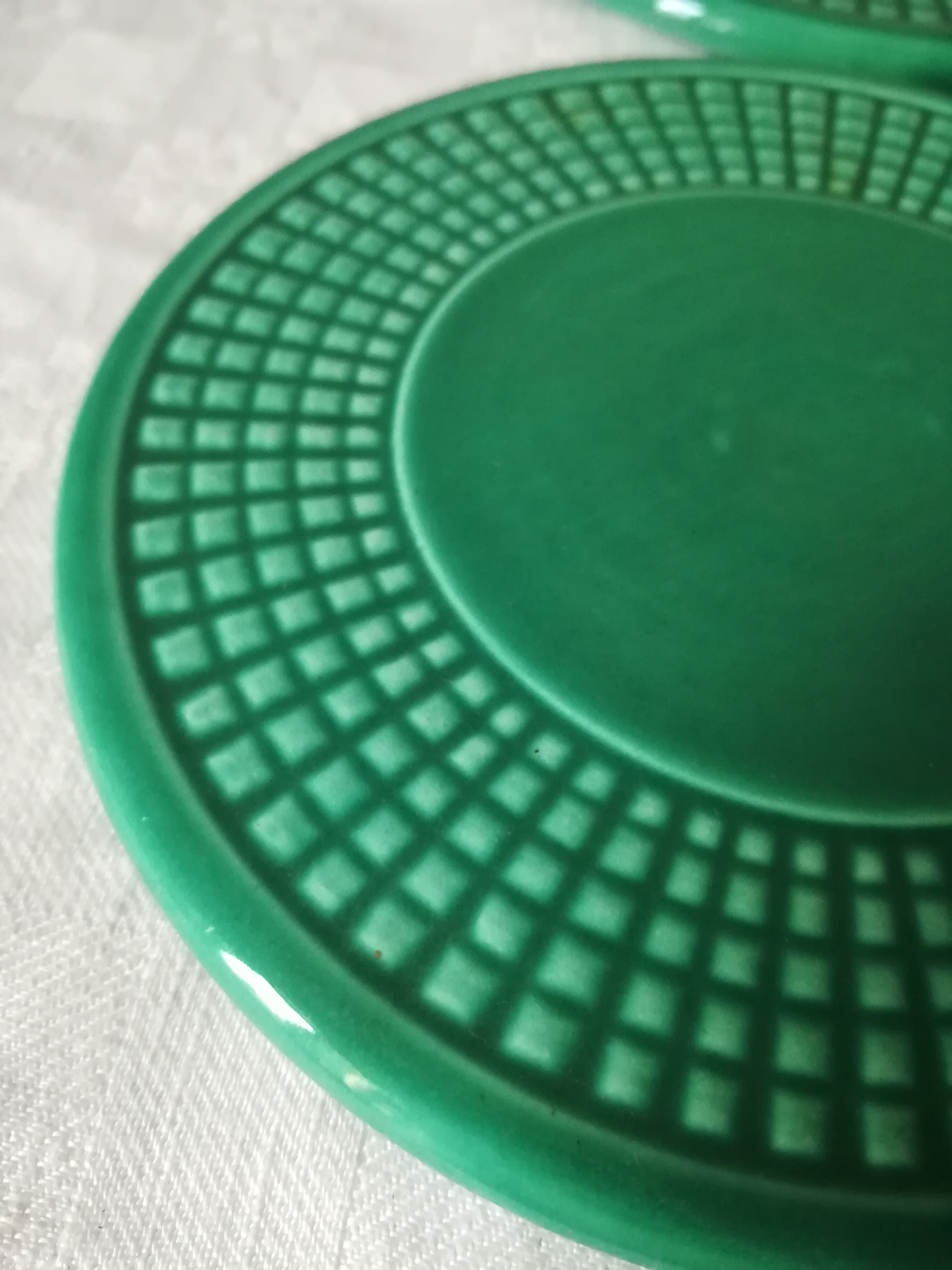 Dabbling under the dish