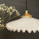 Suspension abat-jour vintage en opaline blanche