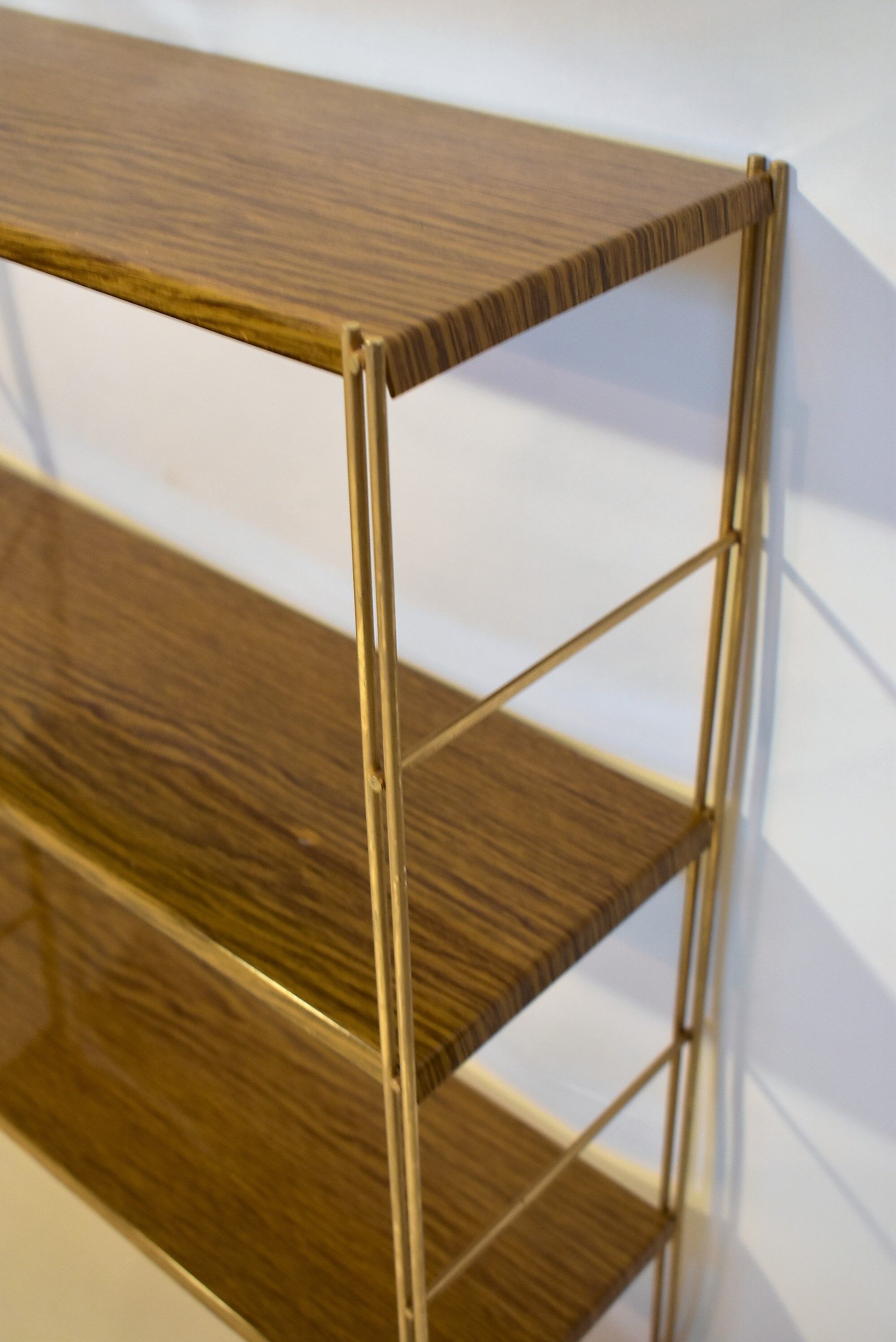 Shelf string vintage style beige taken no. 1