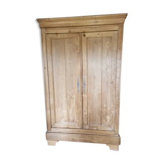 Louis Philippe wardrobe