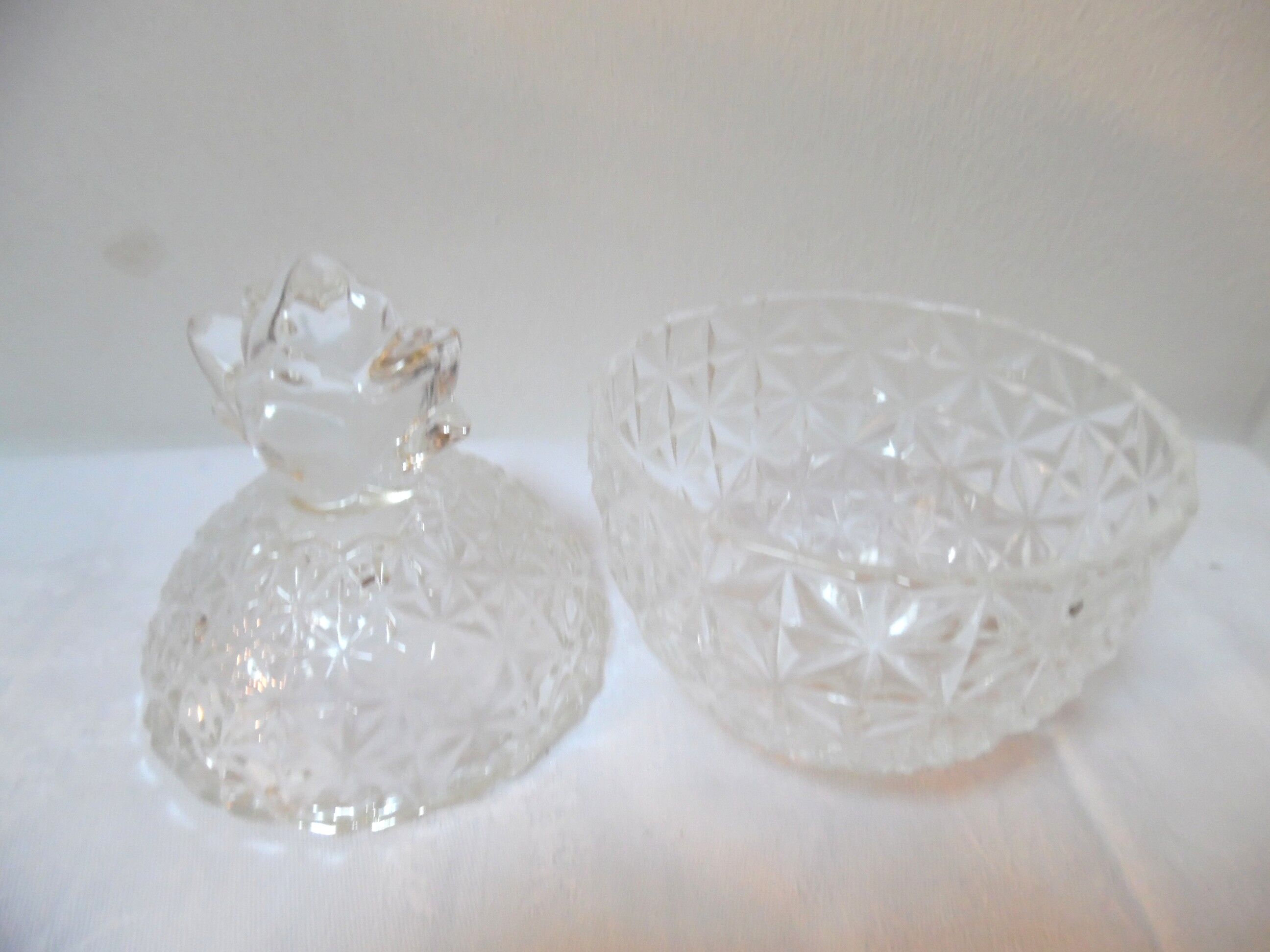 Bonbonniere in glass pineapple cut crystal