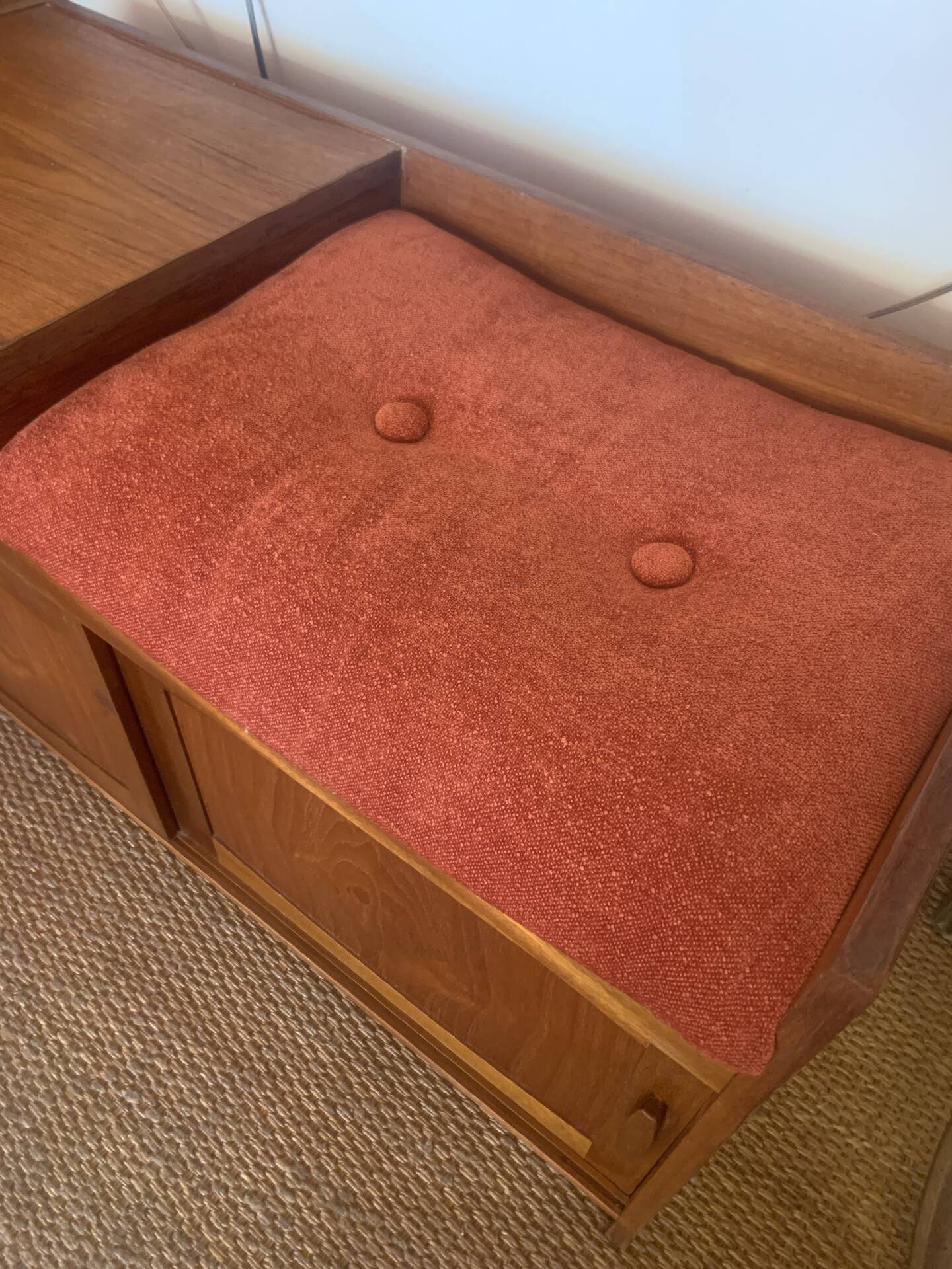 Low entrance furniture in teak Chippy