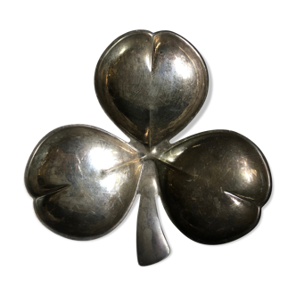 Empty pocket, clover shape, chrome metal