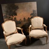 Paire de fauteuils à la Reine