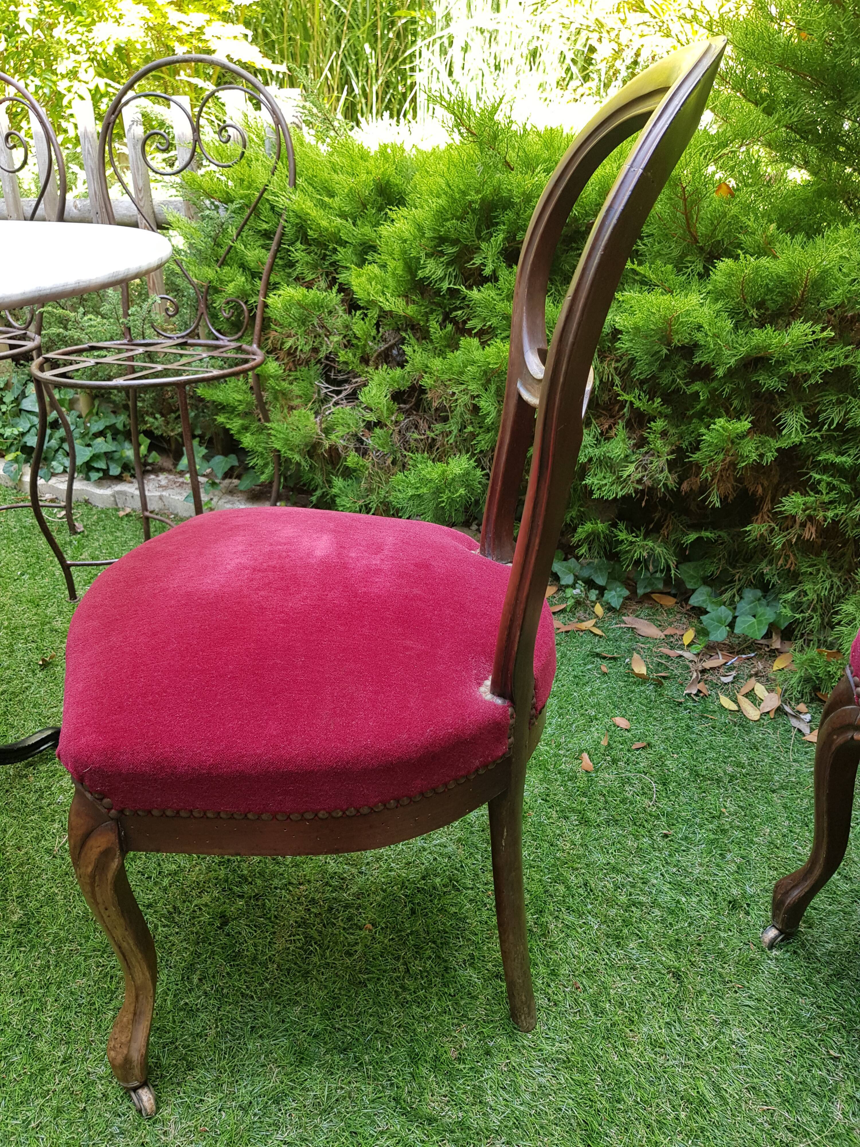 4 chaises médaillon tapissées style Louis Philippe