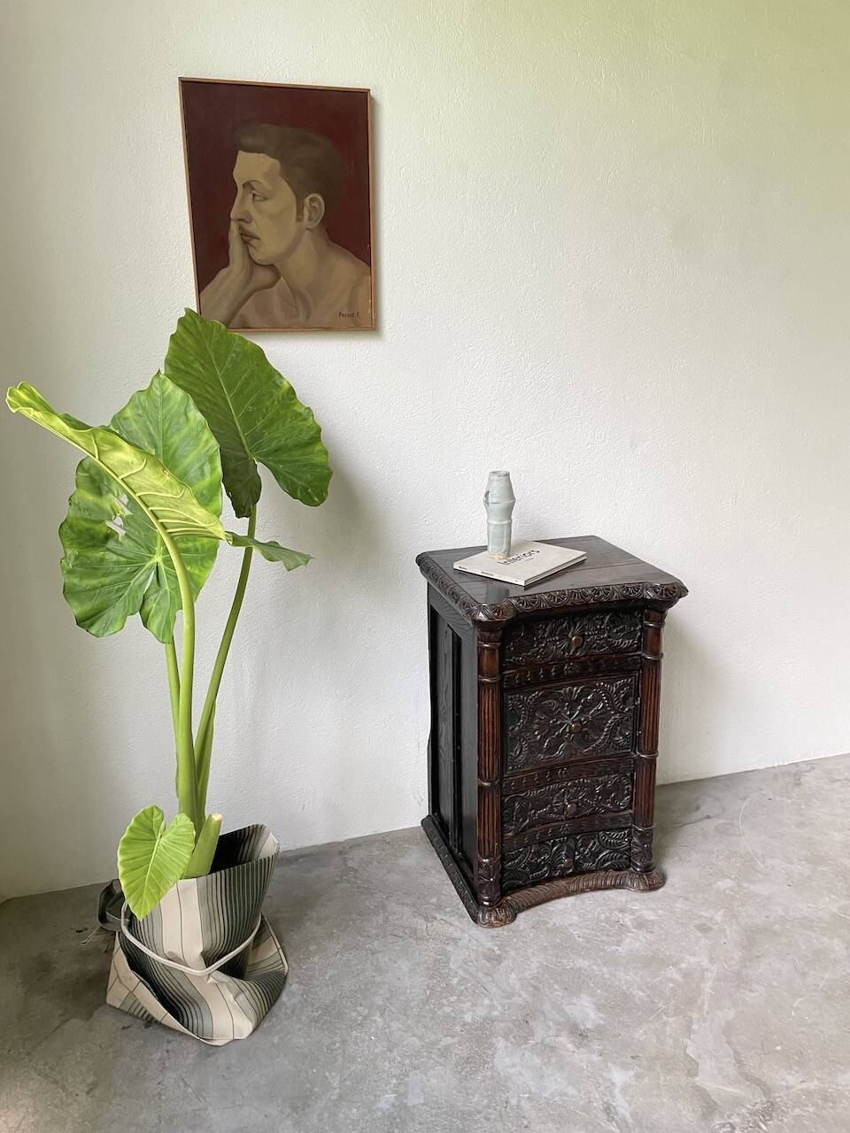 19th century chest of drawers in carved blackened pine