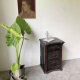 Commode XIXème pin noirci sculpté