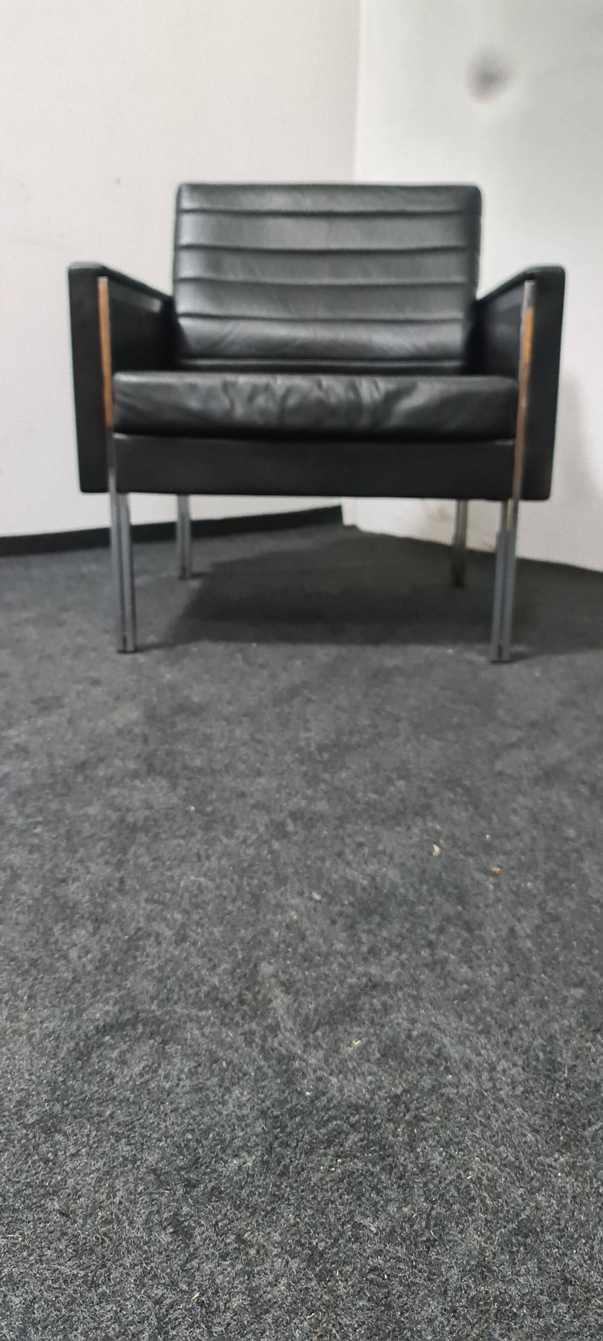 Vintage black leather armchair by Stoll Geroflex