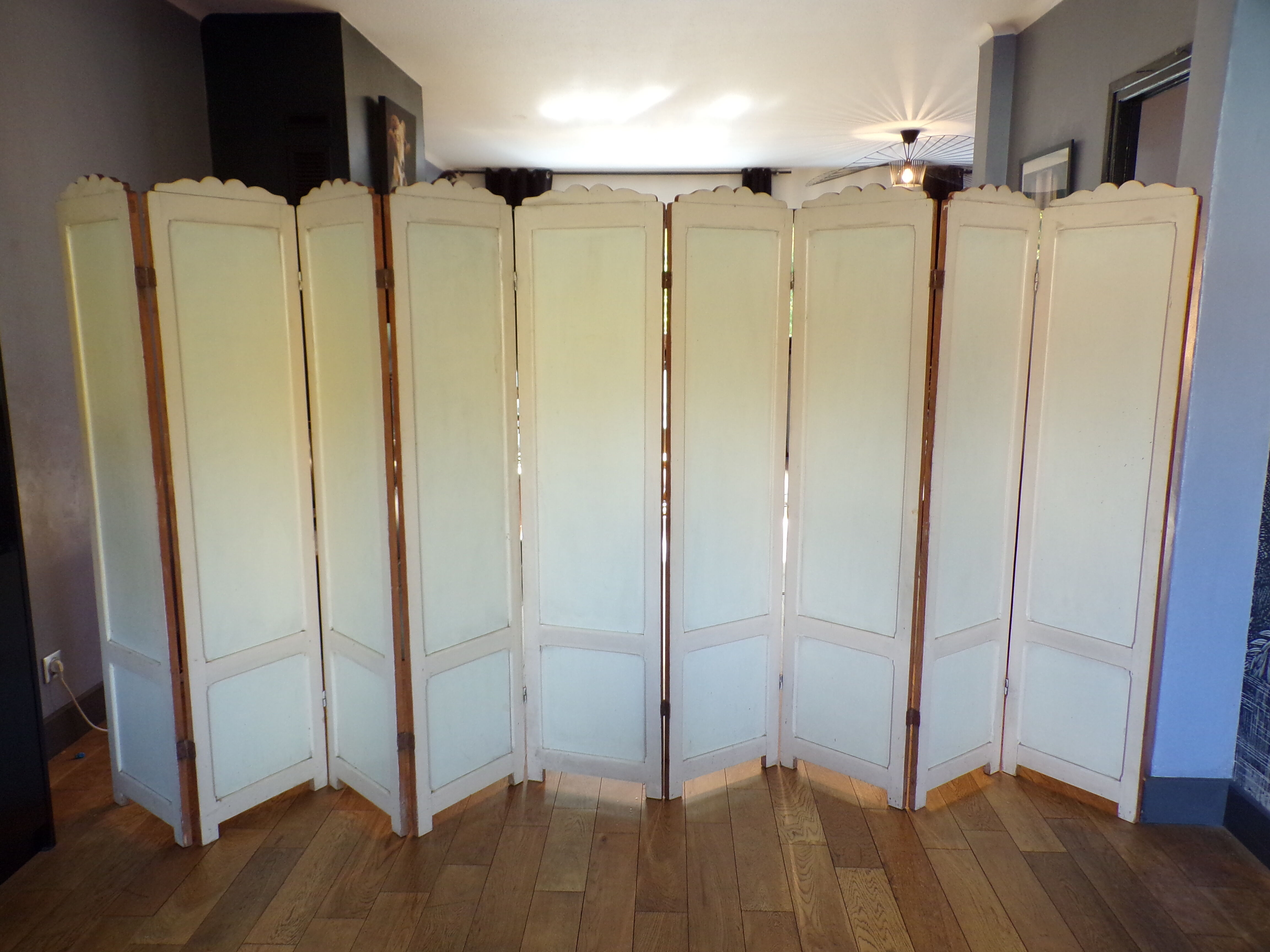 Old screen 9 wooden panels