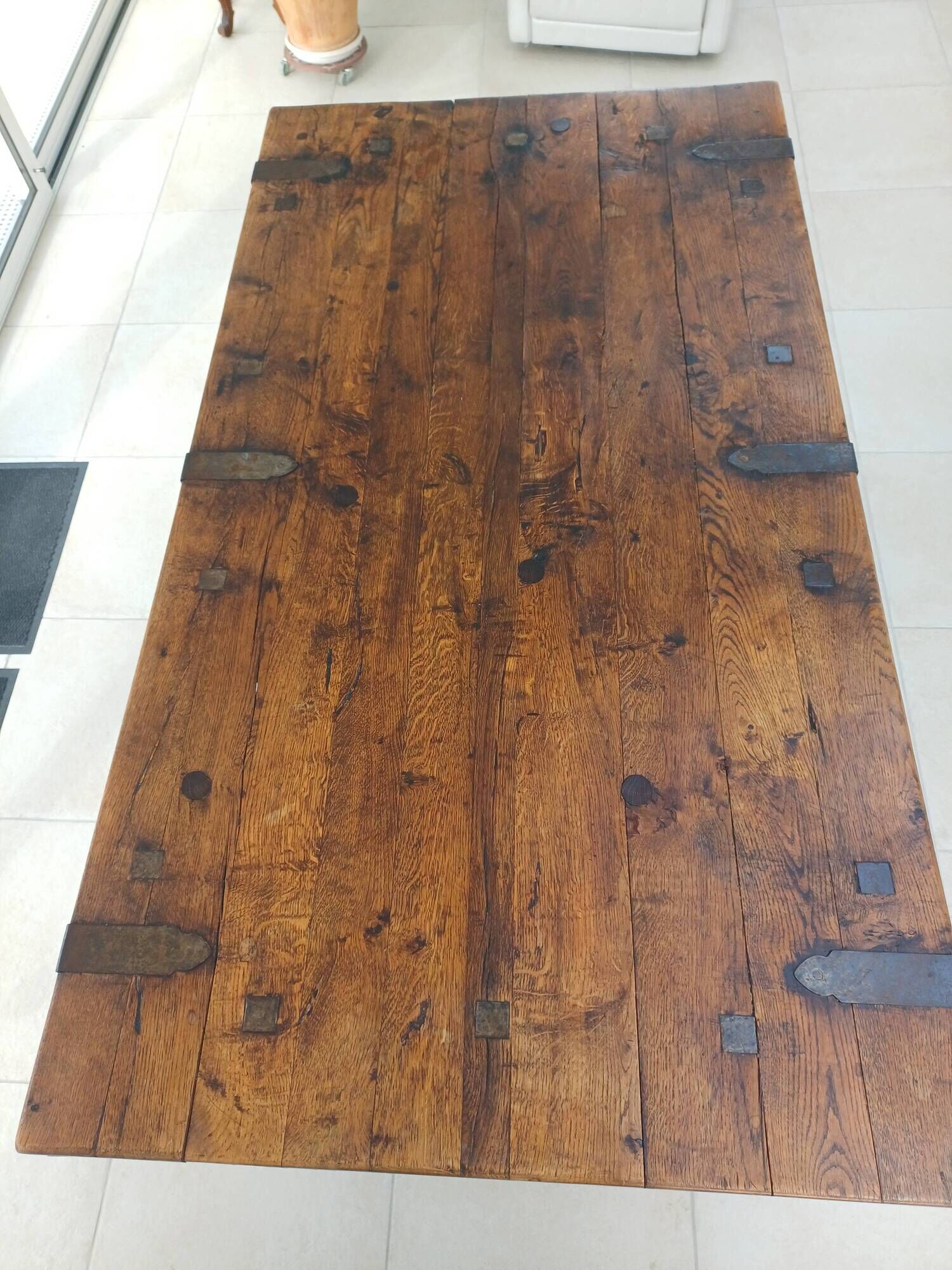 Centenary table in solid oak – Spanish Renaissance style (180 cm).