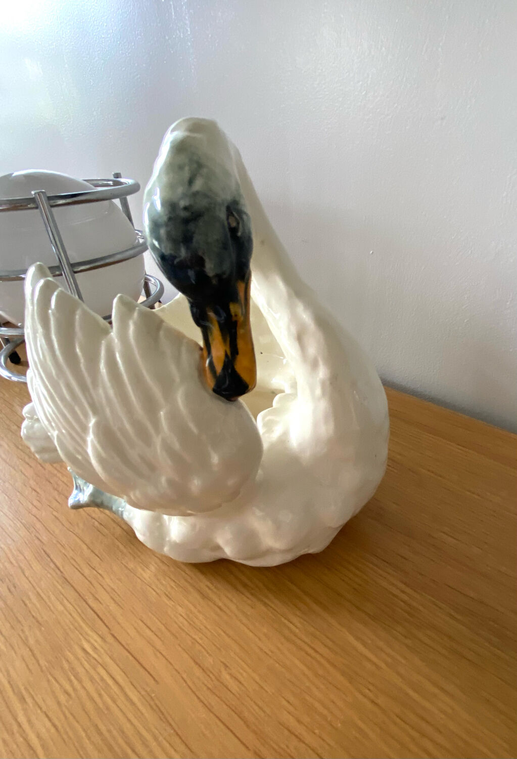 Ceramic Swan Cache Antique Pot Design Slip Empty Antique Pocket