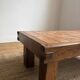 Table basse brutaliste
