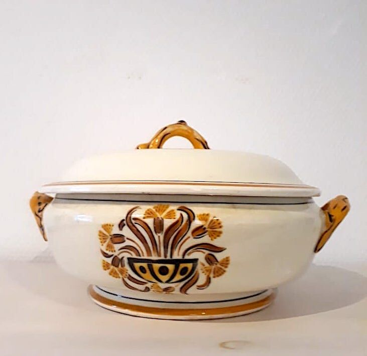 Soupière carnations faience Creil Montereau