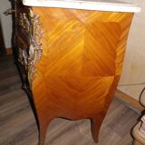 Louis XV style inlaid chest of drawers