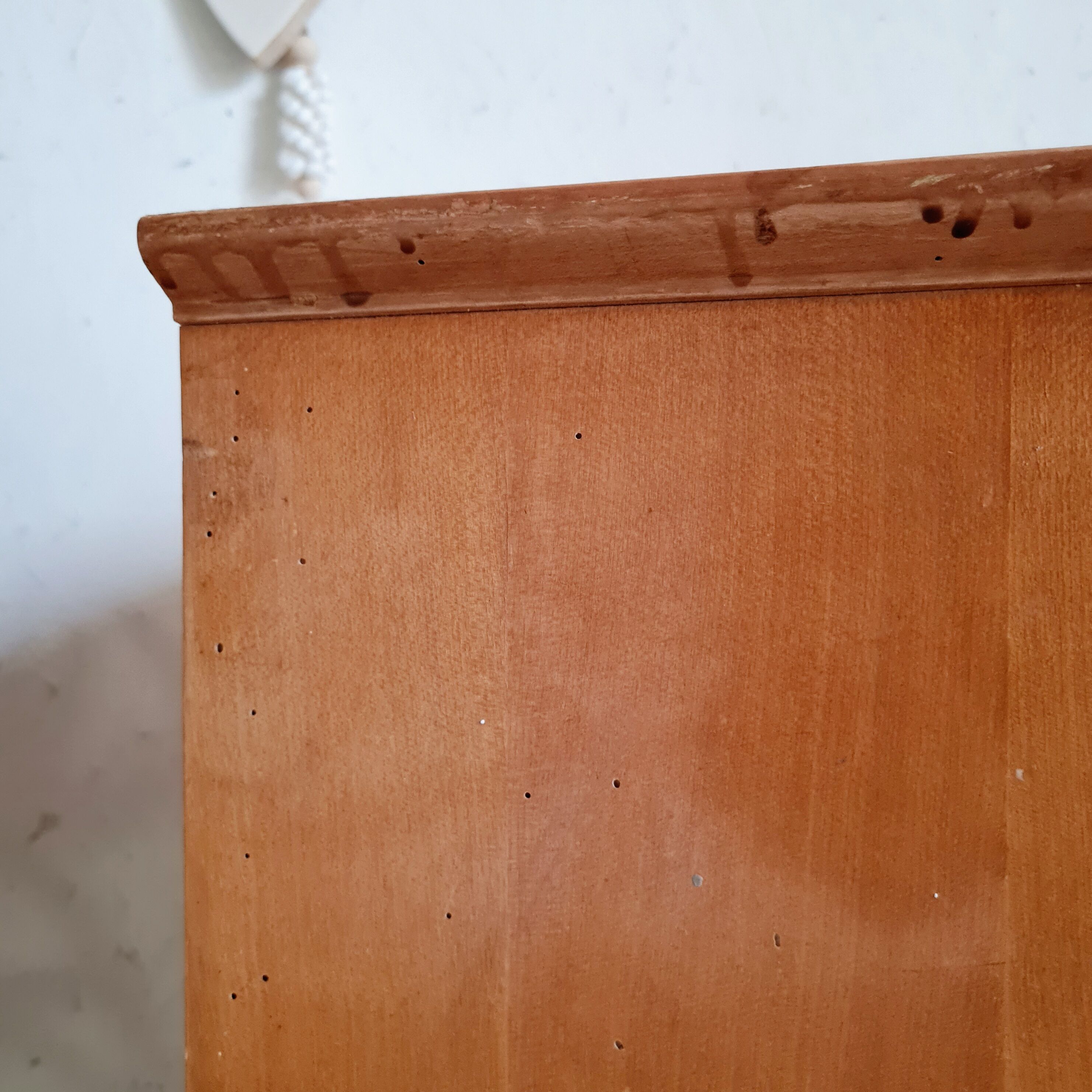 Bedside wood compass feet