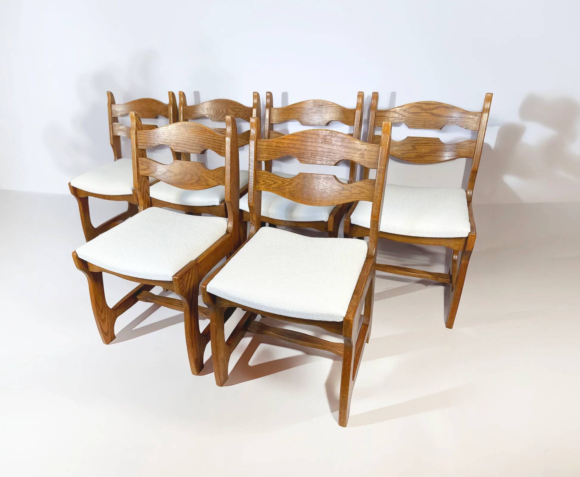 Set of 6 Belgian brutalist oak dining chairs, 1970s.