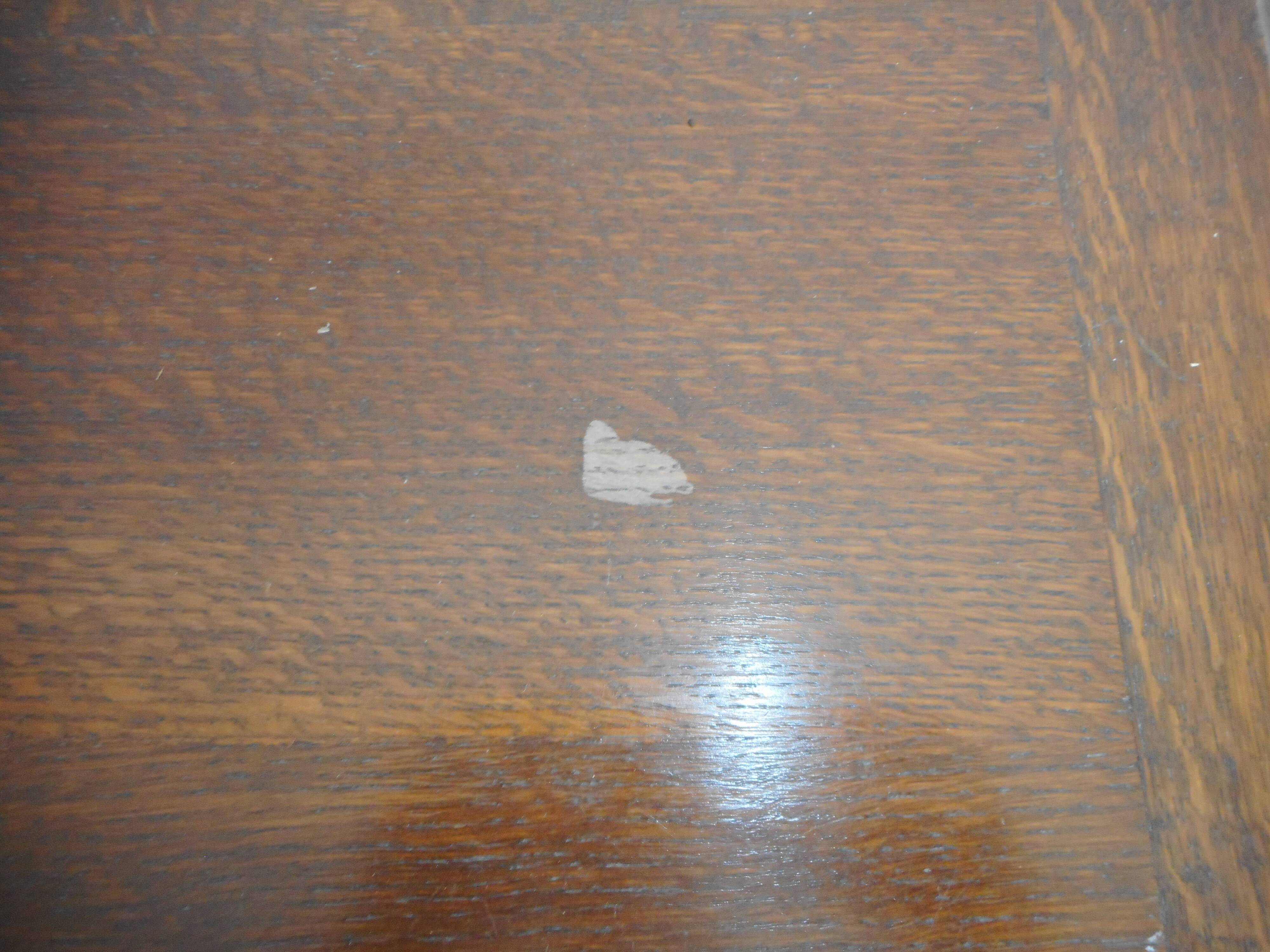 3-drawer wooden chest of drawers