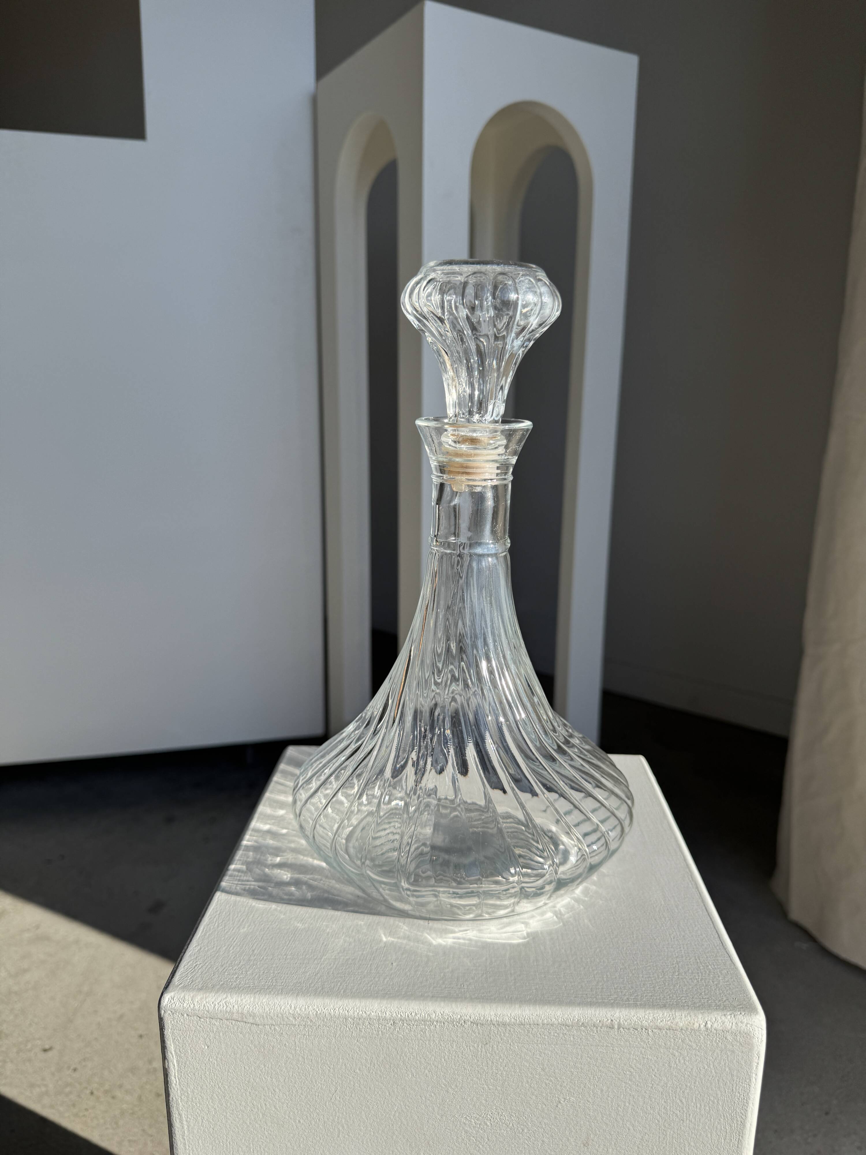 Vintage glass decanter in hot air balloon style H31 D18