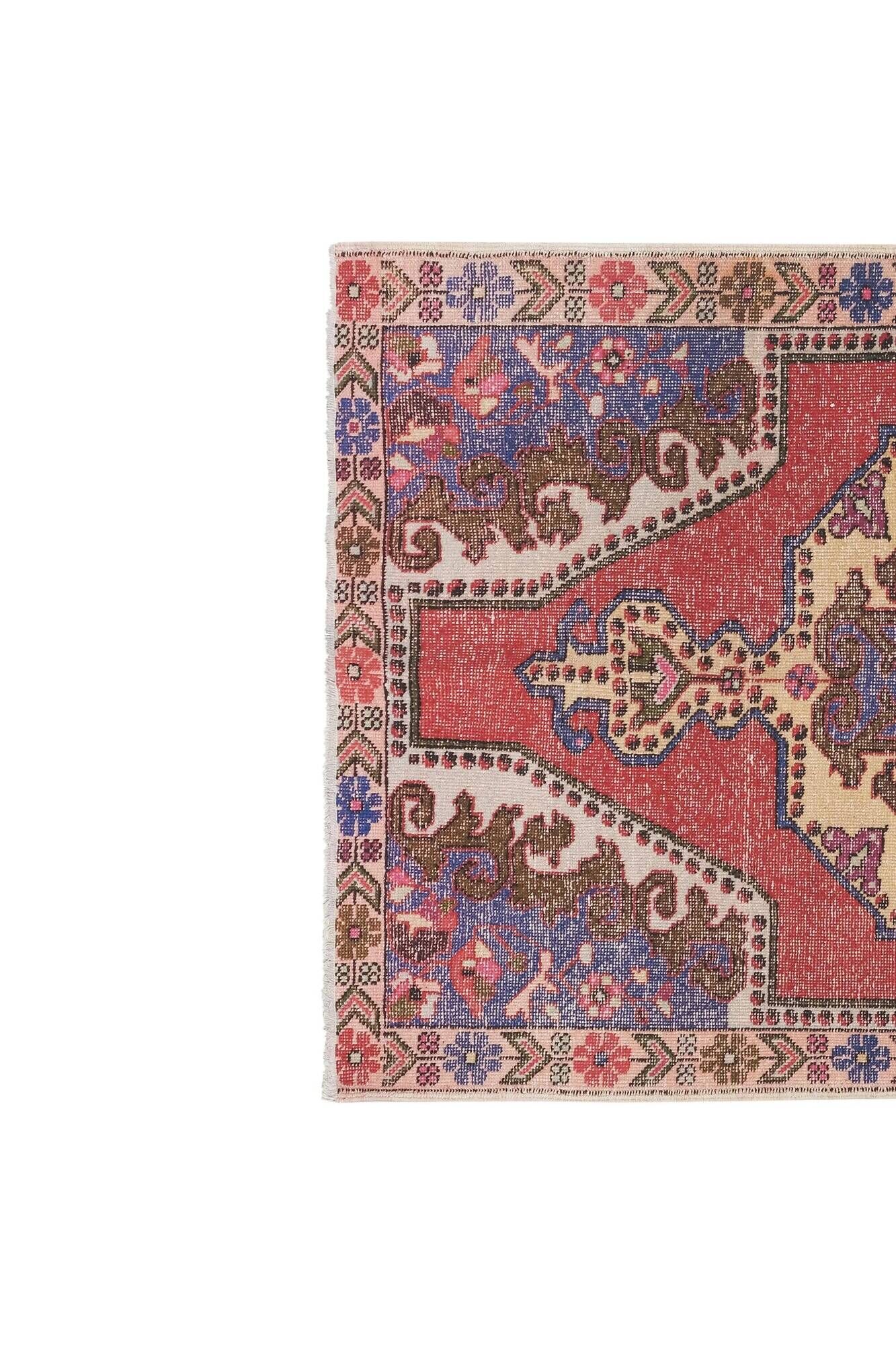 Vintage Turkish handmade rug 137x222 cm
