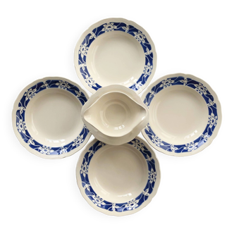 Set of 4 deep plates with blue flowers and their gravy boat
