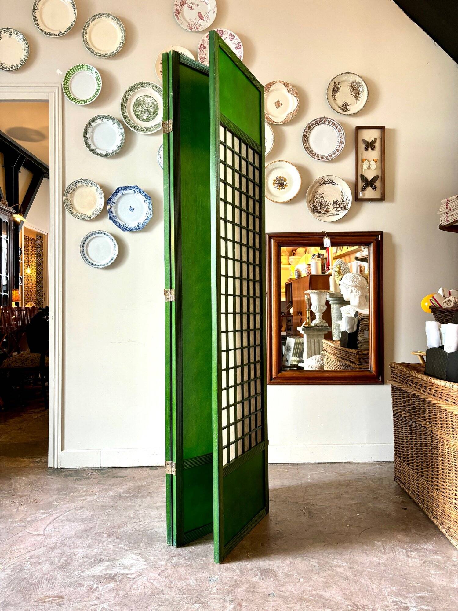 3-leaf screen in green wood, ecru paper and mirror