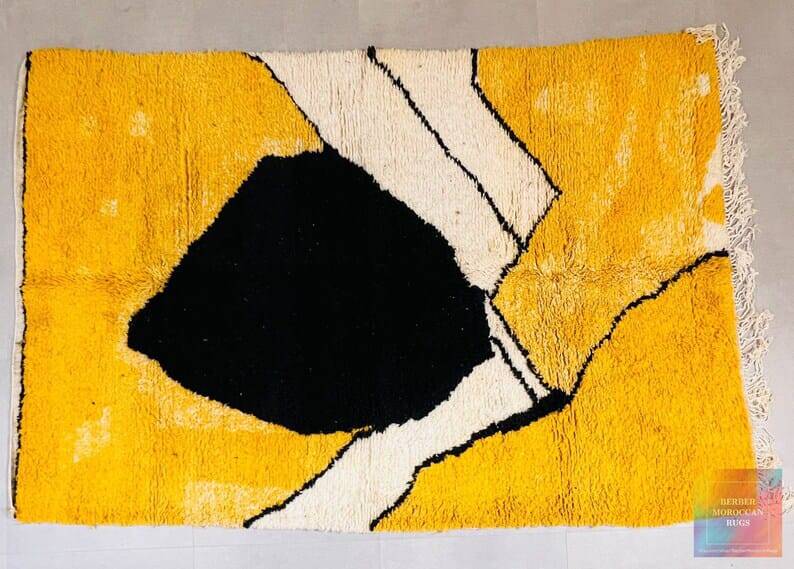 Beni Ouraine rug in natural wool, size 150 x 250 cm