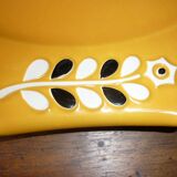 Plat jaune et noir Vallauris